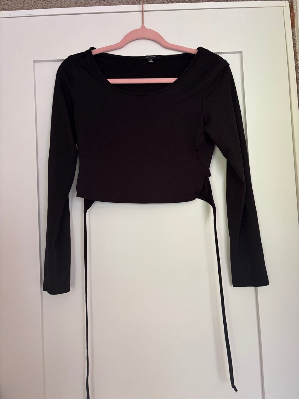 Women’s Black Cropped Long-Sleeve Top with ties
